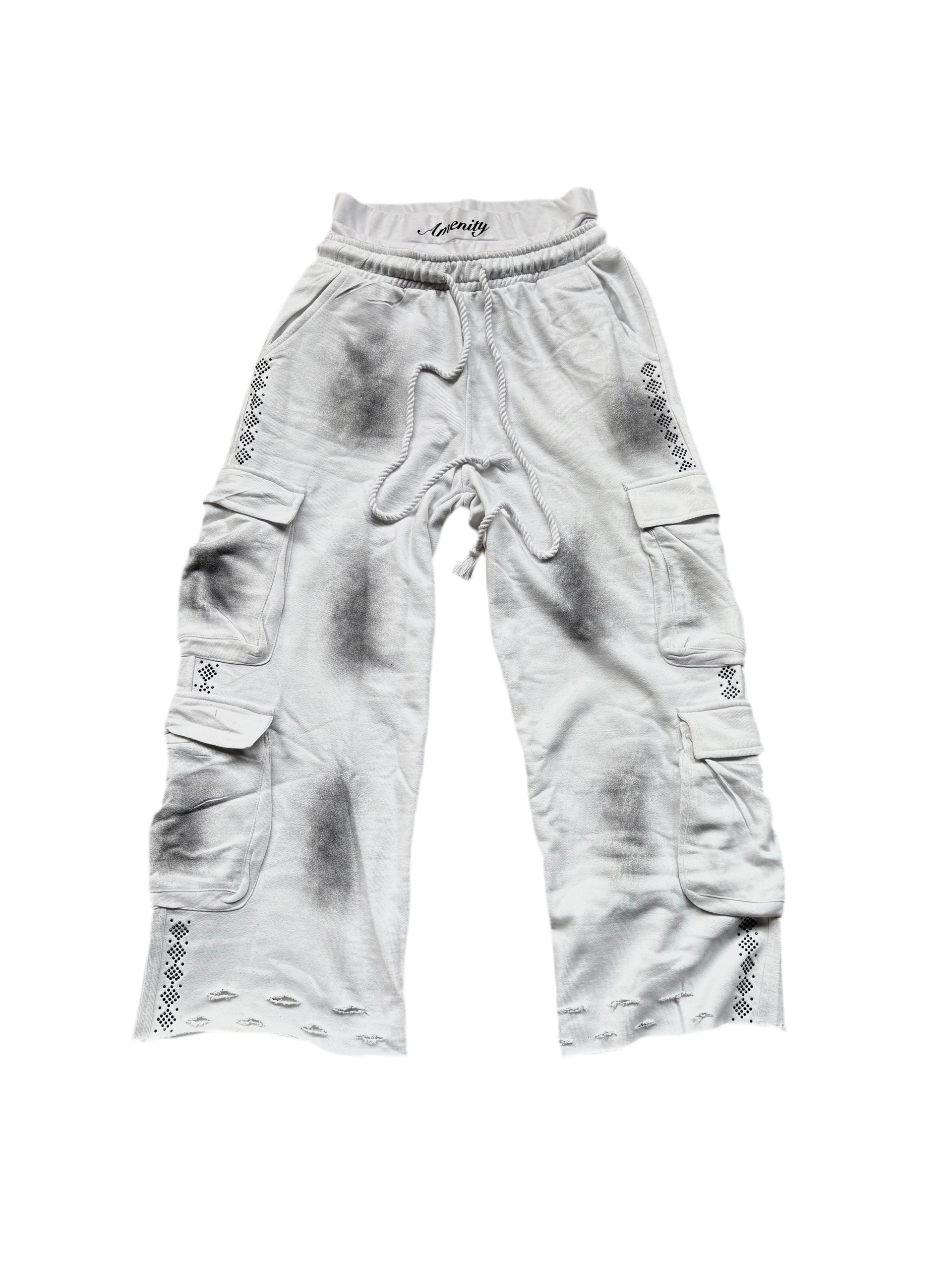 (WHITE)Adore Amenity Cargo Sweats